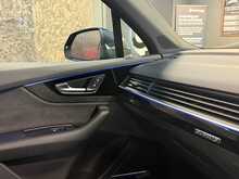 Audi Q7 TDI V6 Black Edition - U13483