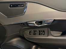 Volvo XC90 B5 MHEV R-Design Pro - U13499