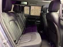 Land Rover Defender 110 SD4 SE - U13504