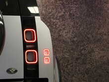 Land Rover Defender 110 SD4 SE - U13504