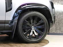 Land Rover Defender 110 SD4 SE - U13504