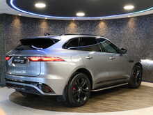 Jaguar F-PACE D200 MHEV R-Dynamic HSE Black - U13517