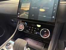 Jaguar F-PACE D200 MHEV R-Dynamic HSE Black - U13517