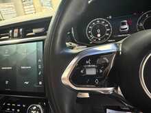 Jaguar F-PACE D200 MHEV R-Dynamic HSE Black - U13517