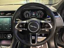 Jaguar F-PACE D200 MHEV R-Dynamic HSE Black - U13517