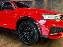 Audi Q3 TFSI CoD Black Edition - U13521