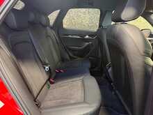 Audi Q3 TFSI CoD Black Edition - U13521