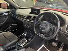Audi Q3 TFSI CoD Black Edition - U13521