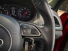 Audi Q3 TFSI CoD Black Edition - U13521