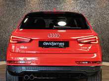 Audi Q3 TFSI CoD Black Edition - U13521