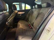 Mercedes-Benz C Class C220d AMG Line - U13524