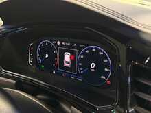 Volkswagen T-Roc TSI R Black Edition - U13537