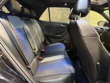 Volkswagen T-Roc TSI R Black Edition - U13537