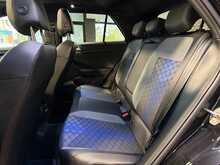 Volkswagen T-Roc TSI R Black Edition - U13537