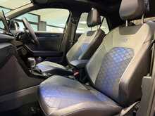 Volkswagen T-Roc TSI R Black Edition - U13537