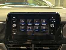 Volkswagen T-Roc TSI R Black Edition - U13537