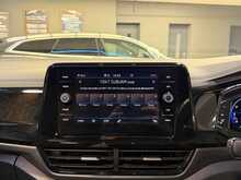 Volkswagen T-Roc TSI R Black Edition - U13537