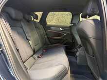 Audi A6 Avant TFSI Black Edition - U13559