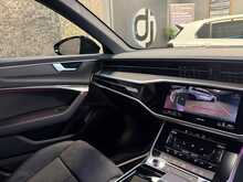 Audi A6 Avant TFSI Black Edition - U13559