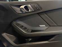 BMW 1 Series 120i MHT M Sport - U13573