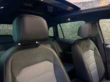 Volkswagen Tiguan TDI R-Line Tech - U13575