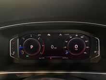 Volkswagen Tiguan TDI R-Line Tech - U13575