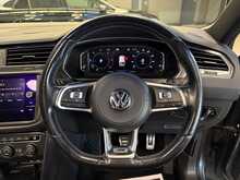 Volkswagen Tiguan TDI R-Line Tech - U13575