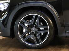 Mercedes-Benz GLB GLB35 AMG - U13600
