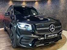 Mercedes-Benz GLB GLB200 AMG Line Night Edition - U13601