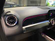 Mercedes-Benz GLB GLB200 AMG Line Night Edition - U13601