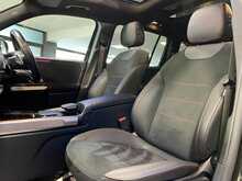 Mercedes-Benz GLB GLB200 AMG Line Night Edition - U13601