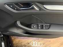 Audi S3 TFSI Black Edition - U13603