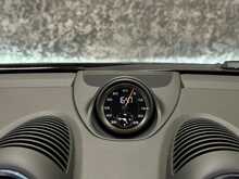 Porsche 718 Cayman GT4 - U13614