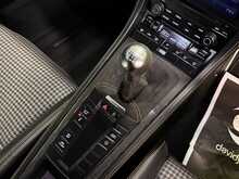 Porsche 718 Cayman GT4 - U13614