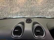 Porsche 718 Cayman GT4 - U13614