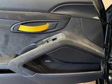 Porsche 718 Cayman GT4 - U13614