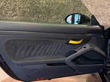 Porsche 718 Cayman GT4 - U13614