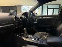 Audi S3 TFSI Black Edition - U13628