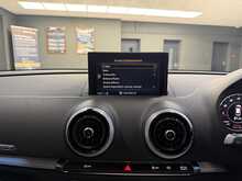 Audi S3 TFSI Black Edition - U13628