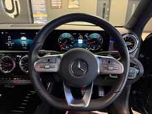 Mercedes-Benz A Class A180 AMG Line Night Edition - U13629