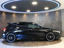Mercedes-Benz A Class A180 AMG Line Night Edition - U13629