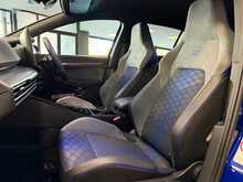 Volkswagen Golf TSI R Black Edition - U13632