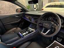 Audi RSQ8 TFSI V8 Vorsprung - U13665