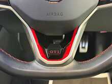 Volkswagen Golf TSI GTI - U13684