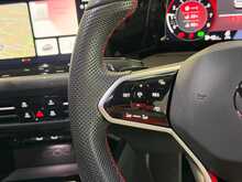 Volkswagen Golf TSI GTI - U13684
