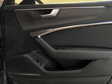 Audi A6 Avant TFSI Black Edition - U13693