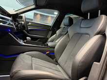 Audi A6 Avant TFSI Black Edition - U13693