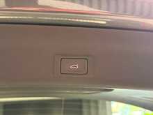 Audi A6 Avant TFSI Black Edition - U13693