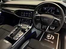 Audi A6 Avant TFSI Black Edition - U13693