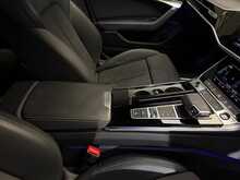 Audi A6 Avant TFSI Black Edition - U13693